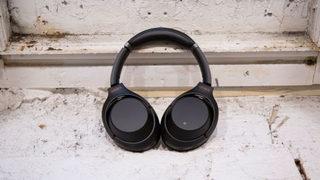 Illustration for article titled Los nuevos Sony WH–1000XM3 son los mejores auriculares con cancelación de ruido que puedes comprar